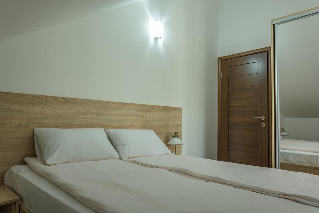 Apartmani Mendula Budva Eksteriør billede